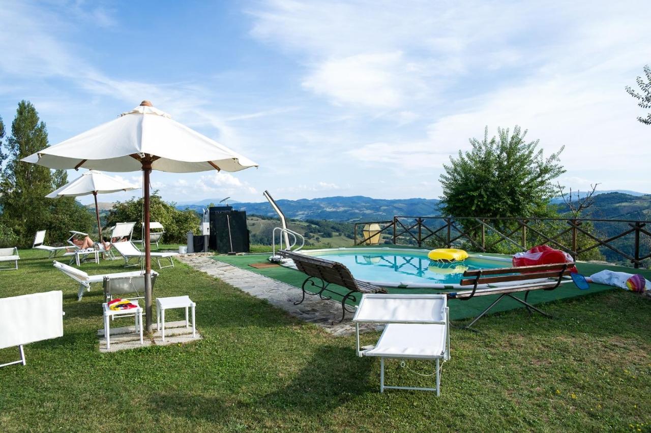 Agriturismo Borgo San Benedetto Villa Pietralunga  Kültér fotó