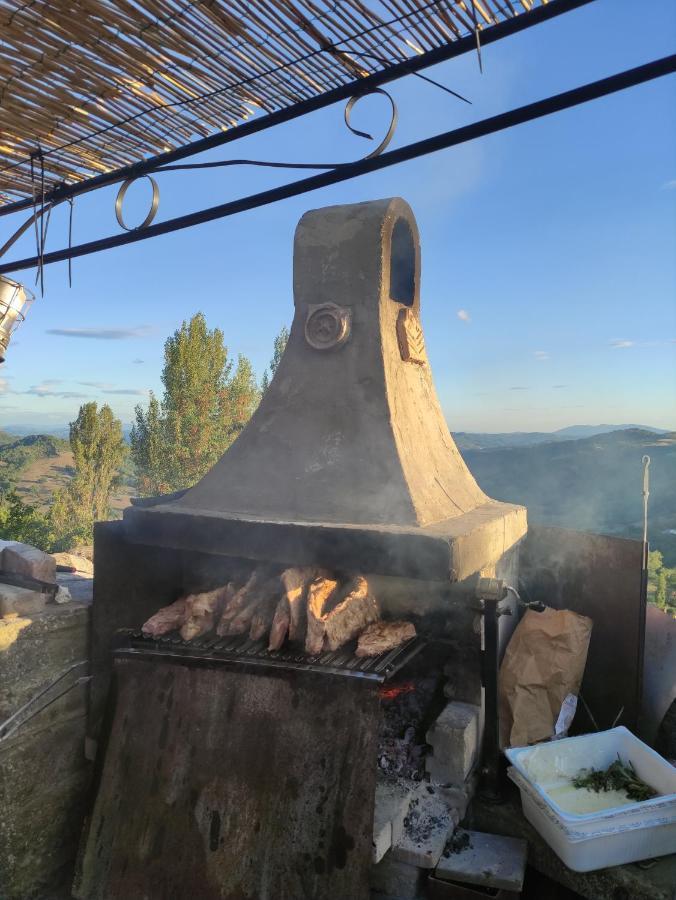 Agriturismo Borgo San Benedetto Villa Pietralunga  Kültér fotó