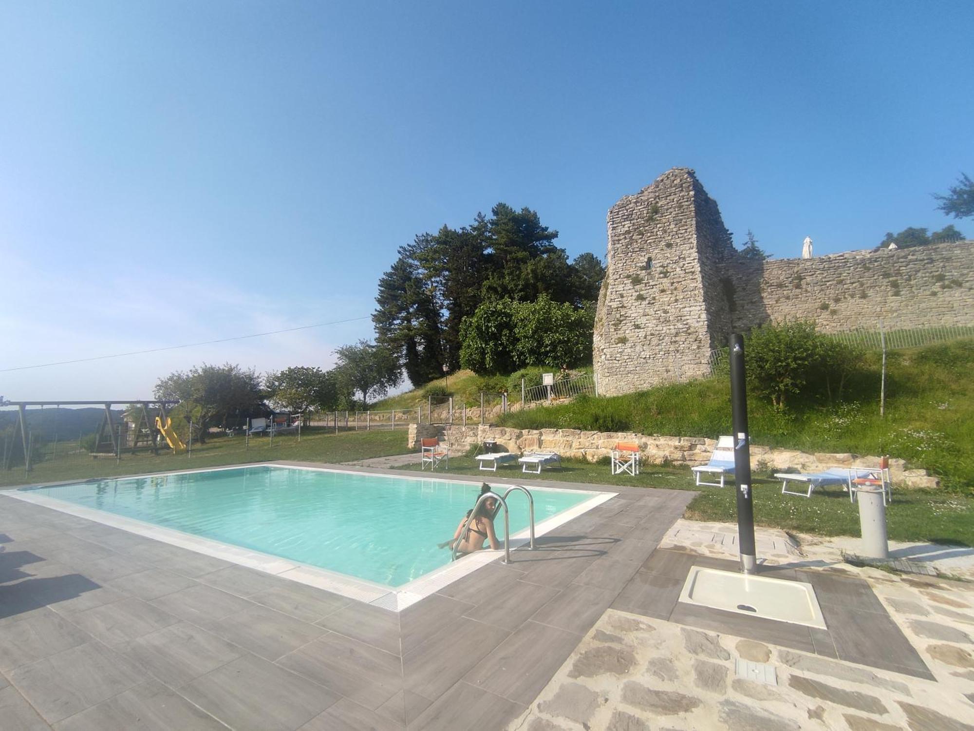 Agriturismo Borgo San Benedetto Villa Pietralunga  Kültér fotó