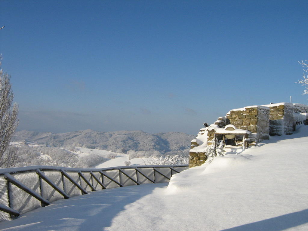 Agriturismo Borgo San Benedetto Villa Pietralunga  Kültér fotó