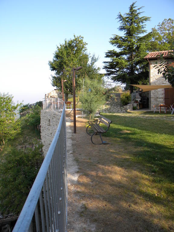 Agriturismo Borgo San Benedetto Villa Pietralunga  Kültér fotó